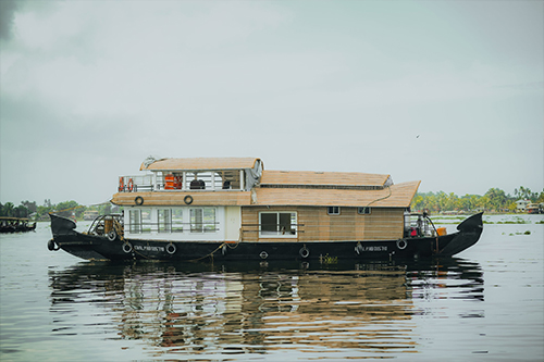 Blue Lotus Houseboats