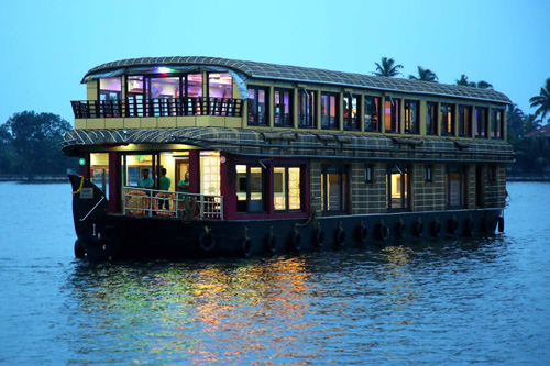 Blue Lotus Houseboats