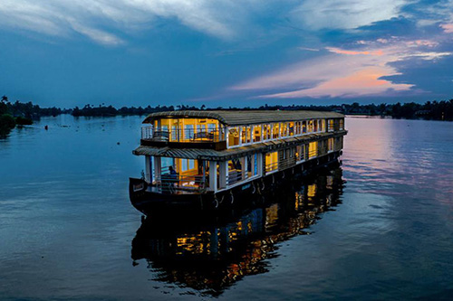 Blue Lotus Houseboats